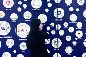為了獲取更多的客戶(hù) 他做了小程序 然后賺到了6000萬(wàn)客戶(hù)